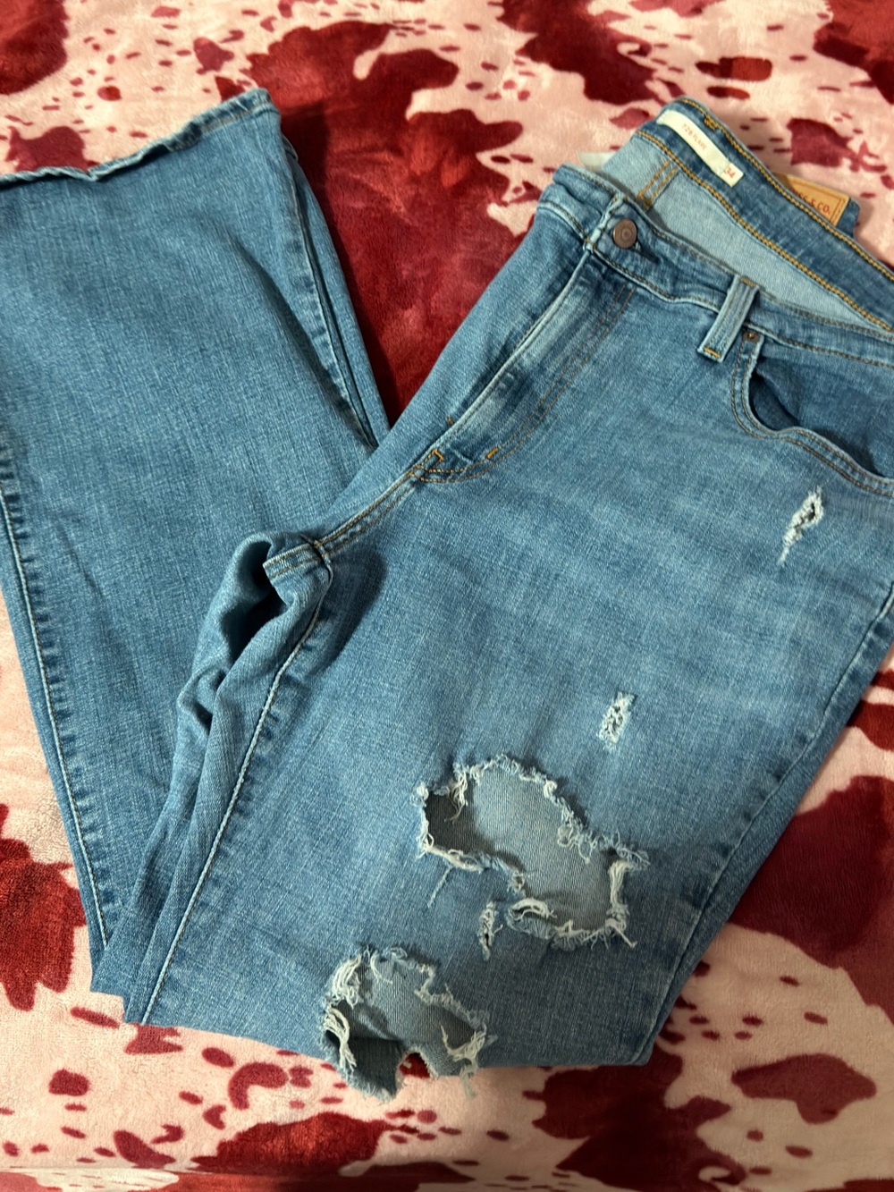 Women’s Levi’s Dark Blue Denim Jeans